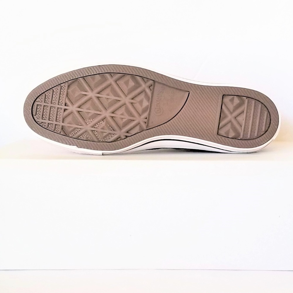 Converse Sneakers High Top Black Womans 5 NEW - Picture 6 of 8